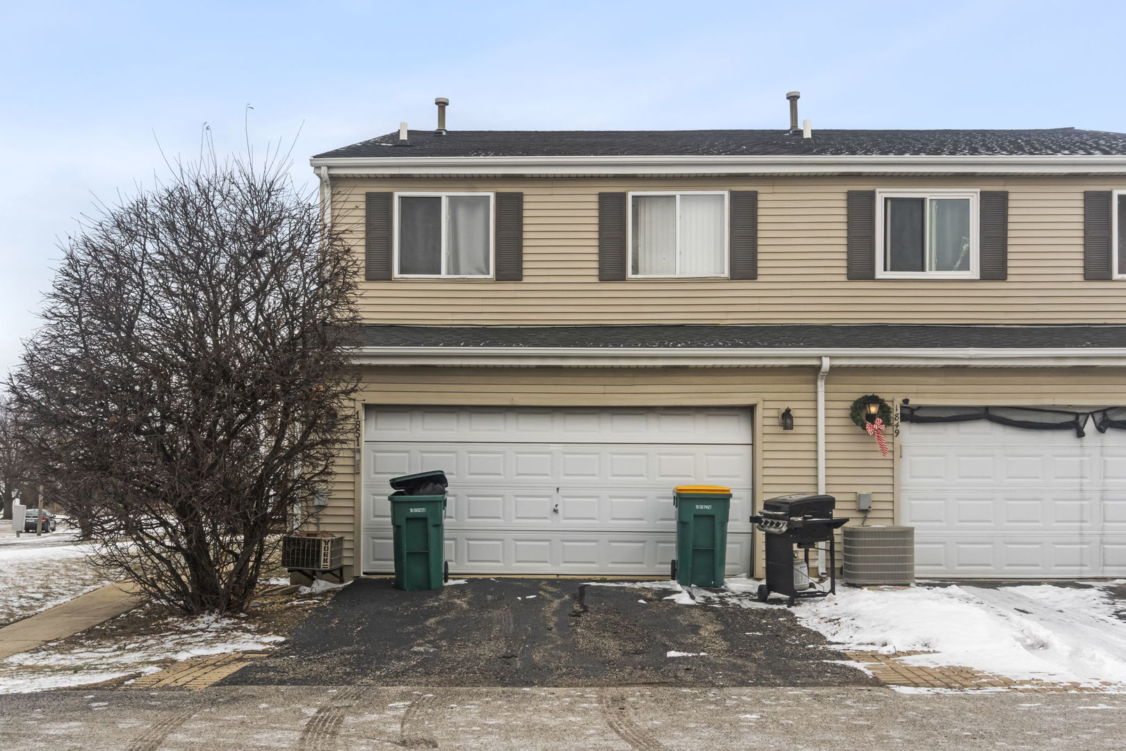 1851 TOWHEE Court, Joliet, IL 60435