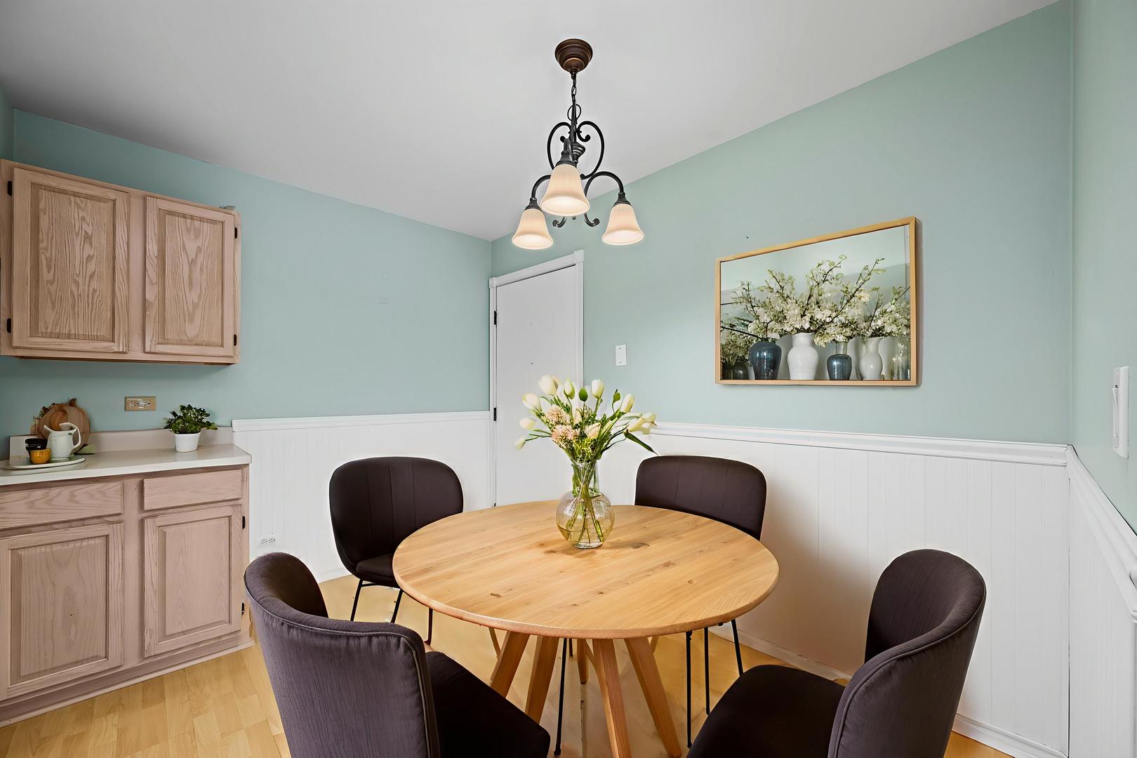 1313 N Baldwin Court #2C, Palatine, IL 60074