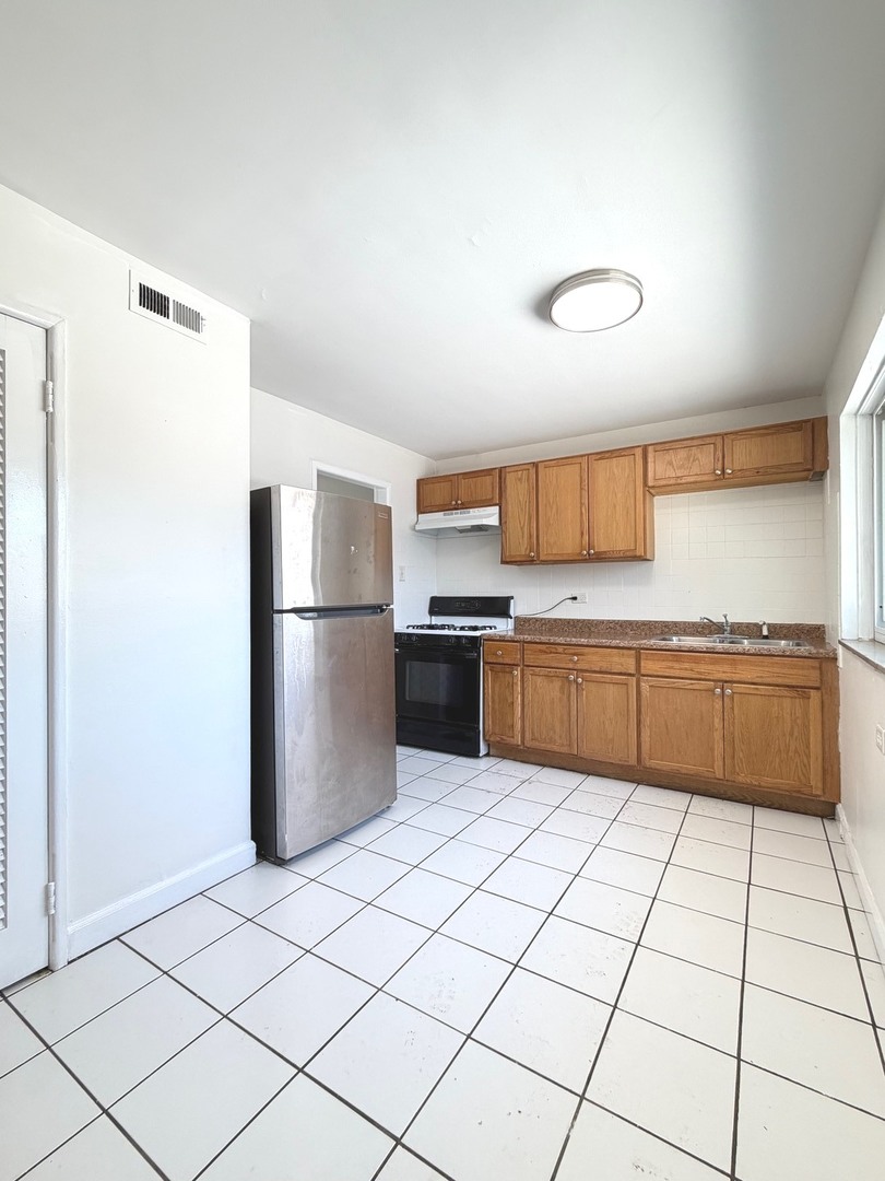 1469 Stanley Boulevard, Calumet City, IL 60409