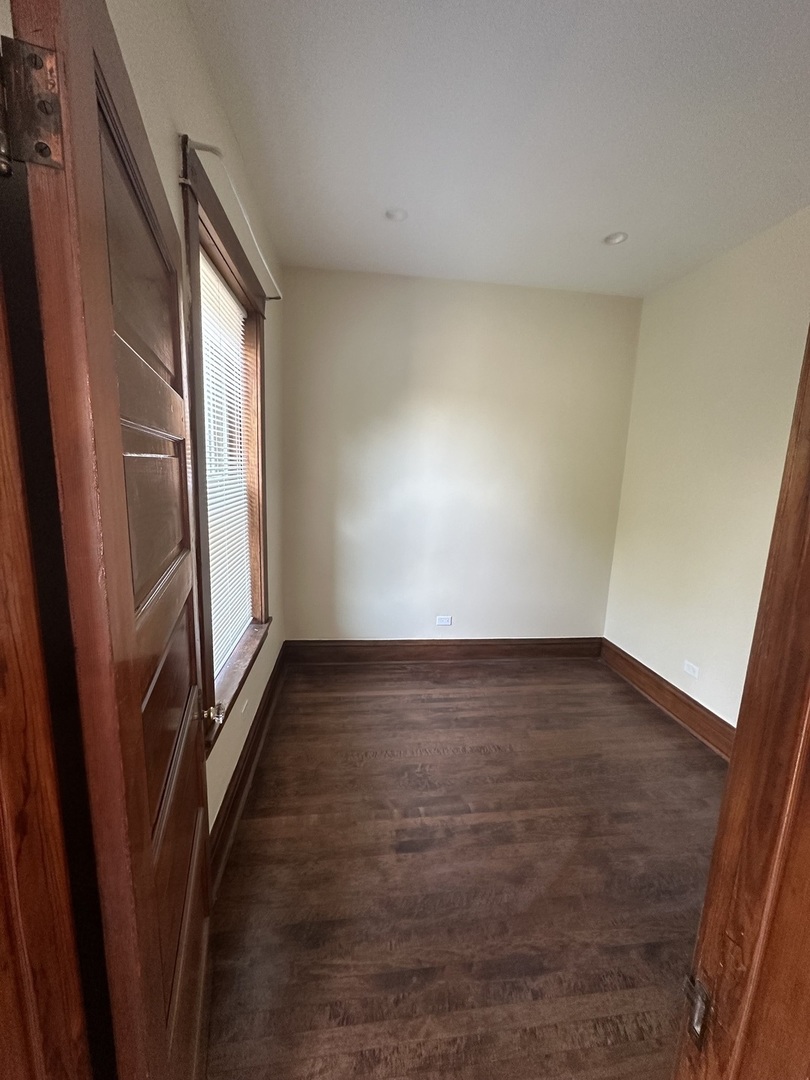 5648 W Higgins Avenue #2, Chicago, IL 60630