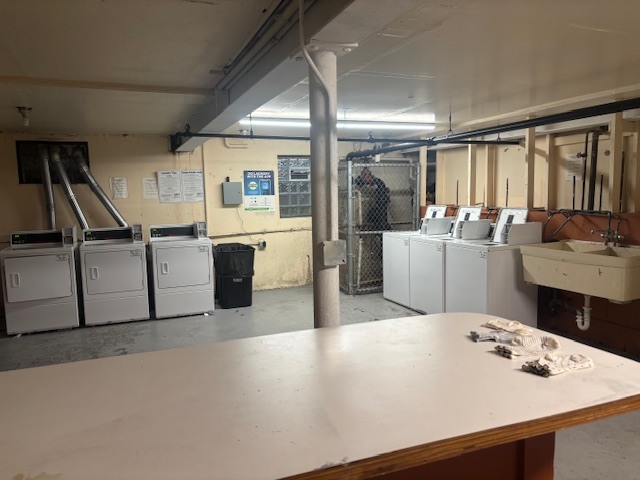 806 E Old Willow Road #211, Prospect Heights, IL 60070