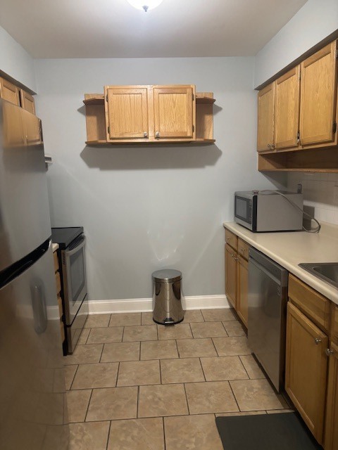 806 E Old Willow Road #211, Prospect Heights, IL 60070