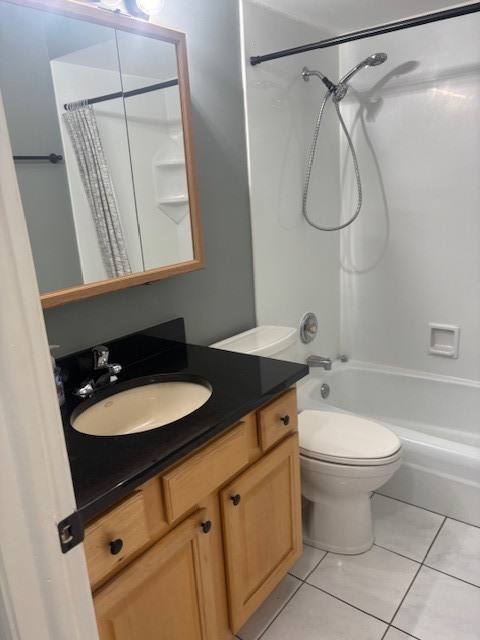 806 E Old Willow Road #211, Prospect Heights, IL 60070