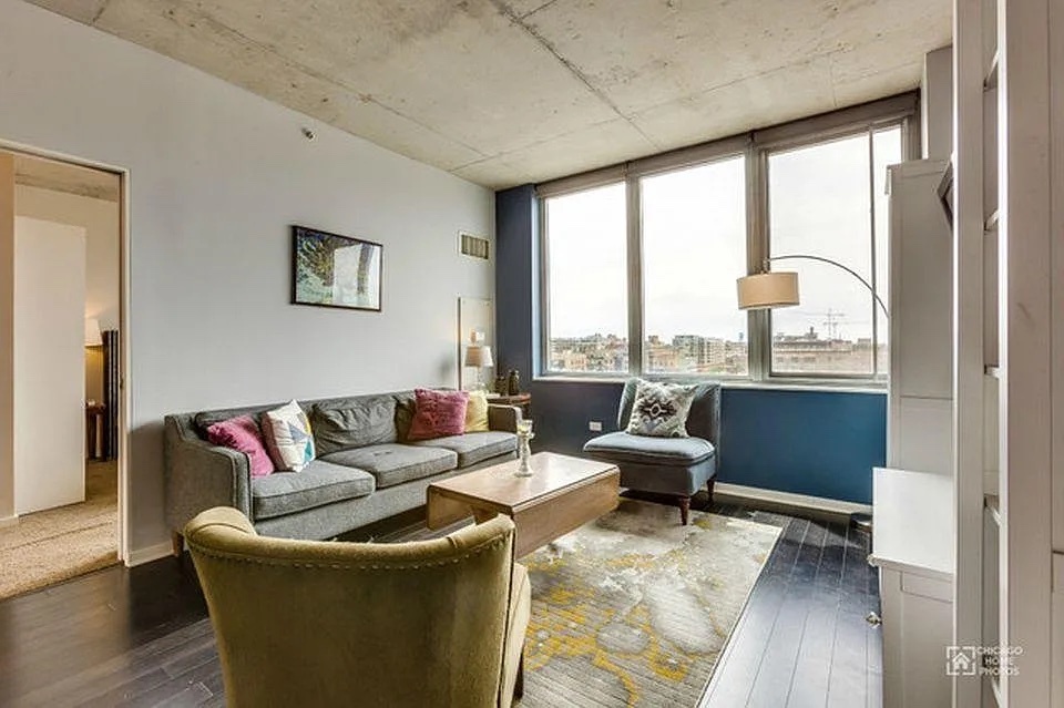 659 W Randolph Street #911, Chicago, IL 60661