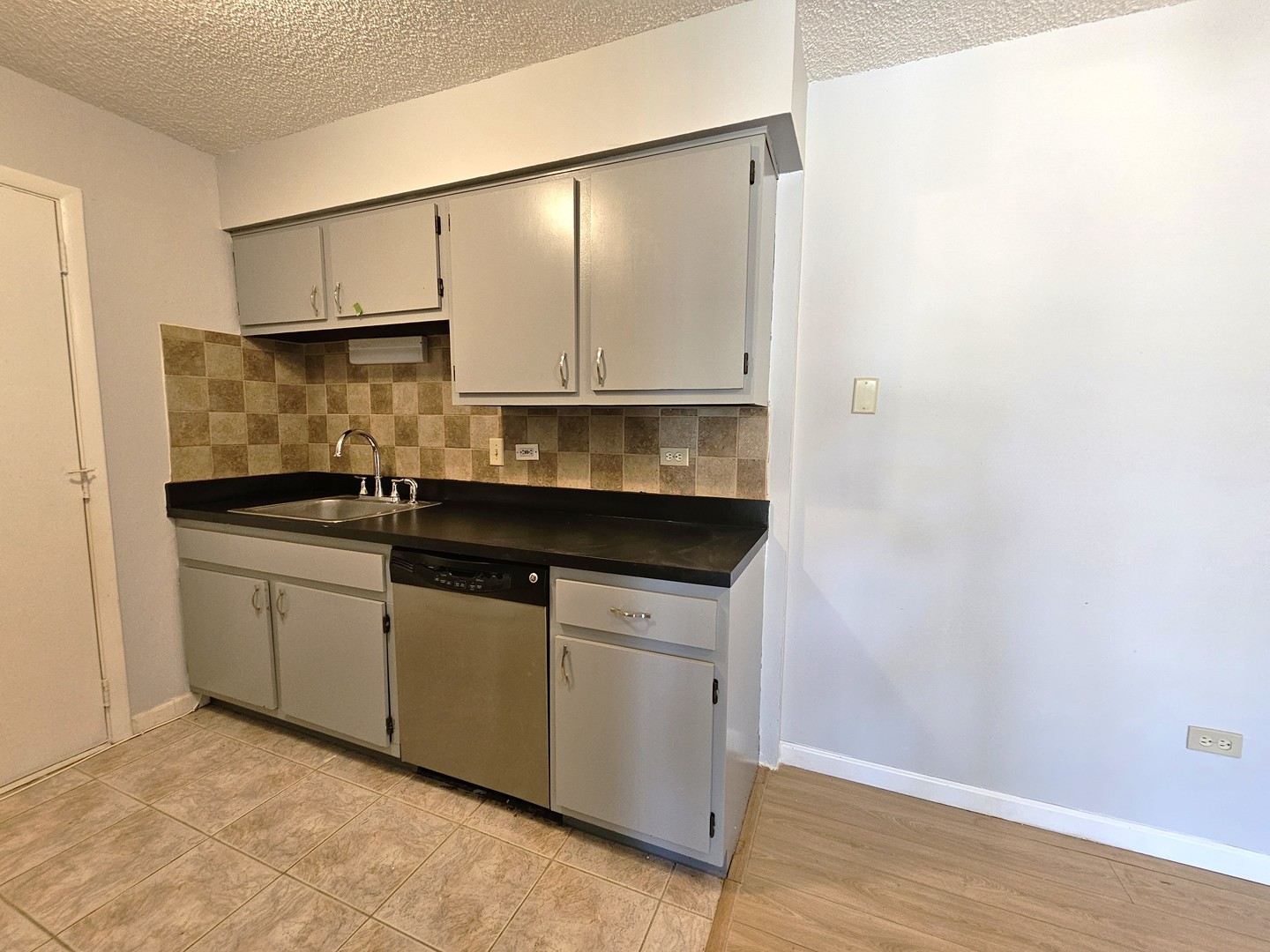 9870 Cordoba Court #2B, Orland Park, IL 60462