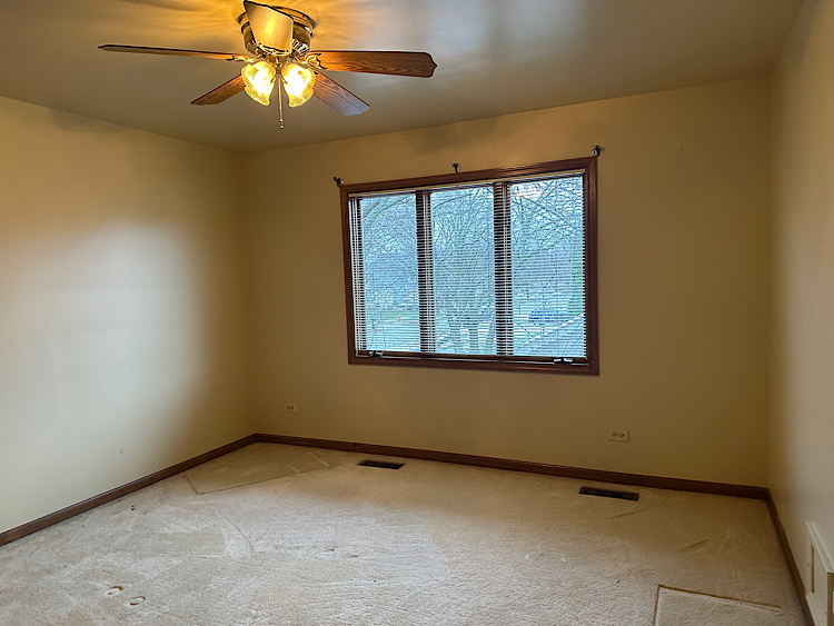 2726 Seiler Drive, Naperville, IL 60565