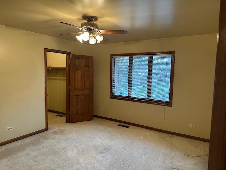 2726 Seiler Drive, Naperville, IL 60565