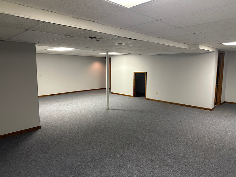 2726 Seiler Drive, Naperville, IL 60565