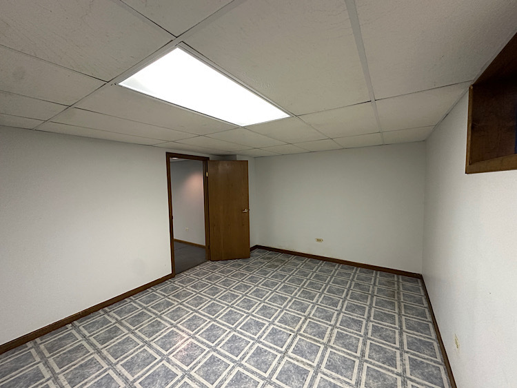 2726 Seiler Drive, Naperville, IL 60565