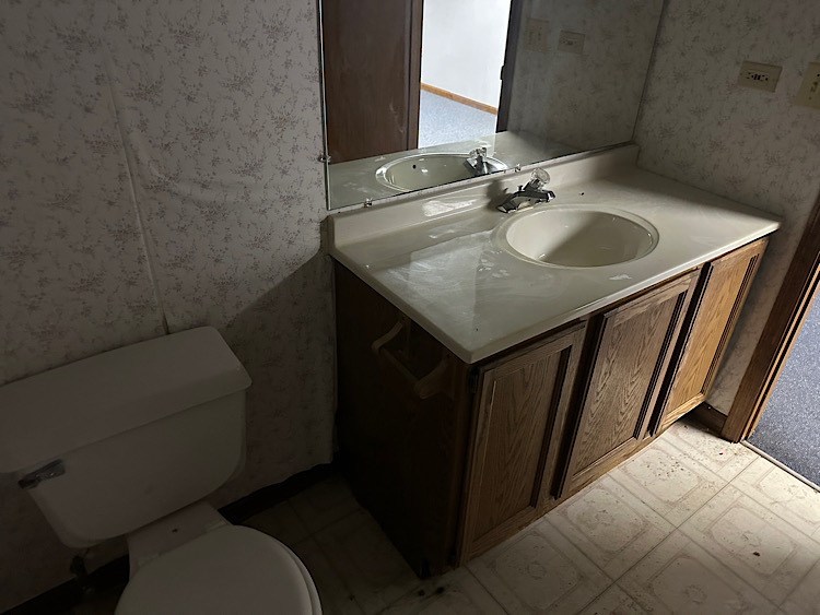 2726 Seiler Drive, Naperville, IL 60565