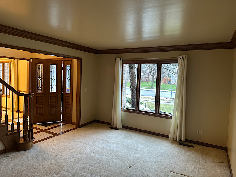 2726 Seiler Drive, Naperville, IL 60565