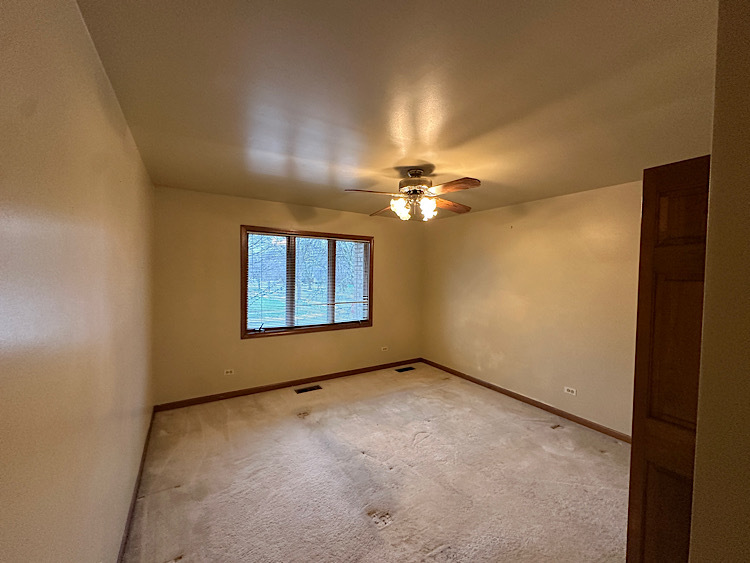 2726 Seiler Drive, Naperville, IL 60565