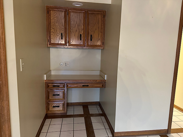 2726 Seiler Drive, Naperville, IL 60565