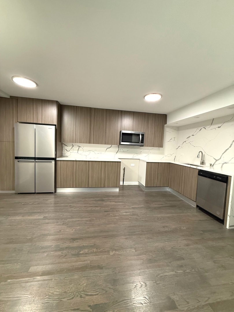 16714 Westwind Drive, Tinley Park, IL 60477