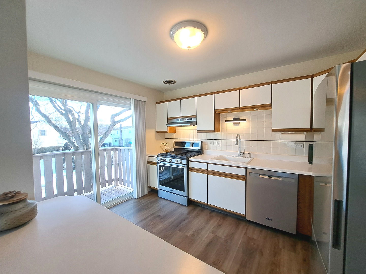 1060 Newport Harbor #1060, Schaumburg, IL 60193