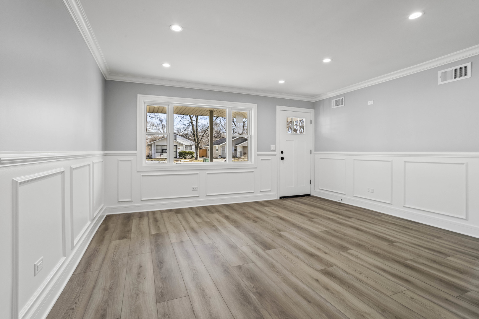 15214 Dorchester Avenue, Dolton, IL 60419