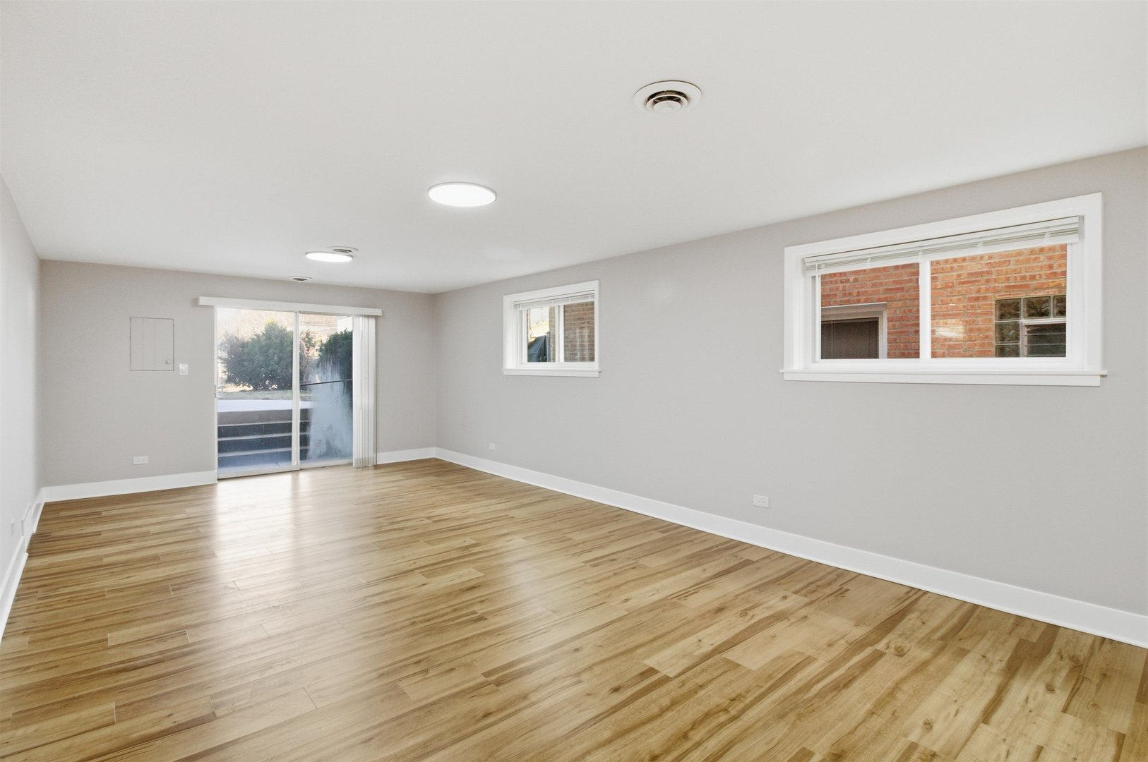 8444 Drake Avenue, Skokie, IL 60076