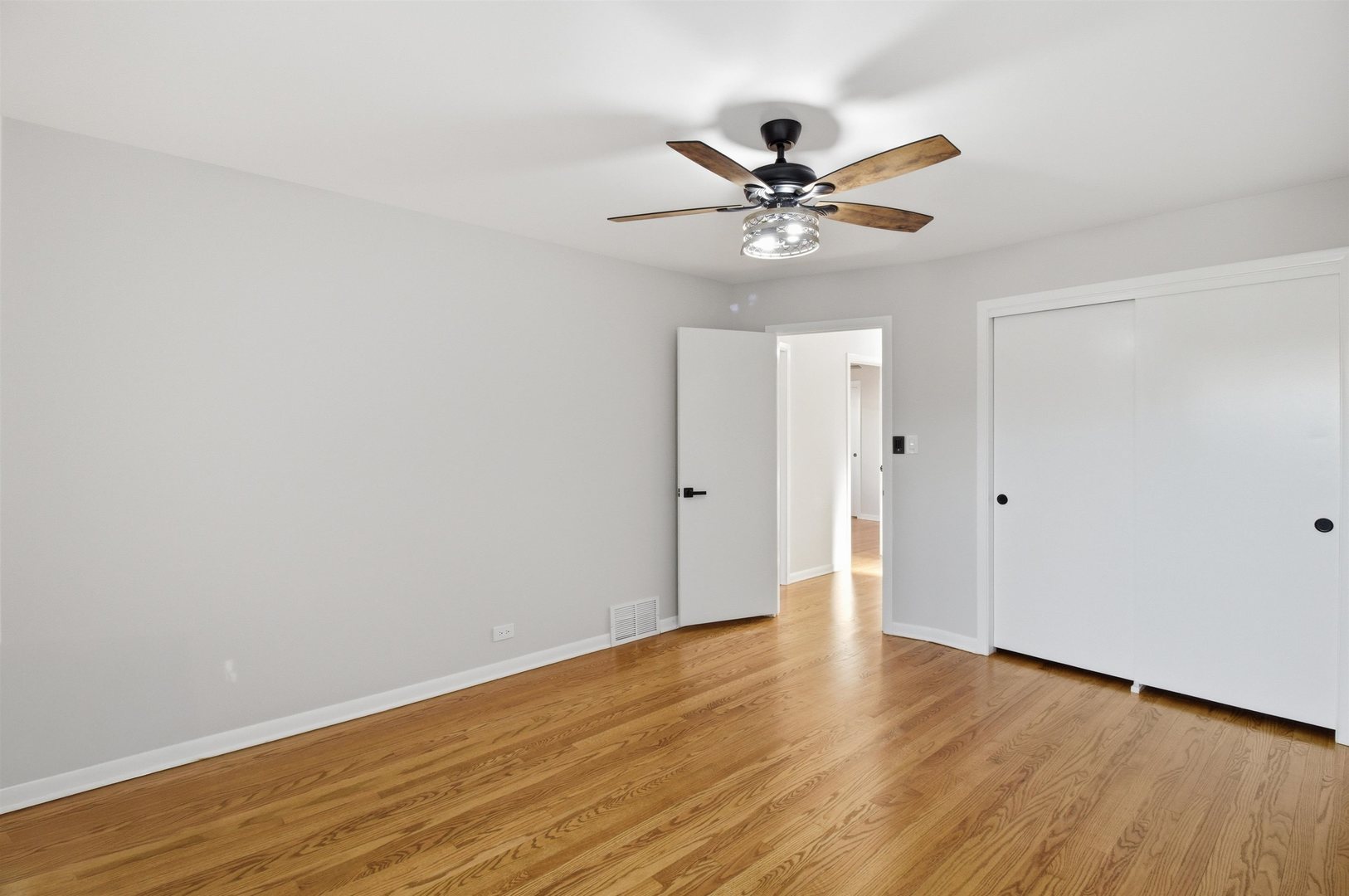 8444 Drake Avenue, Skokie, IL 60076