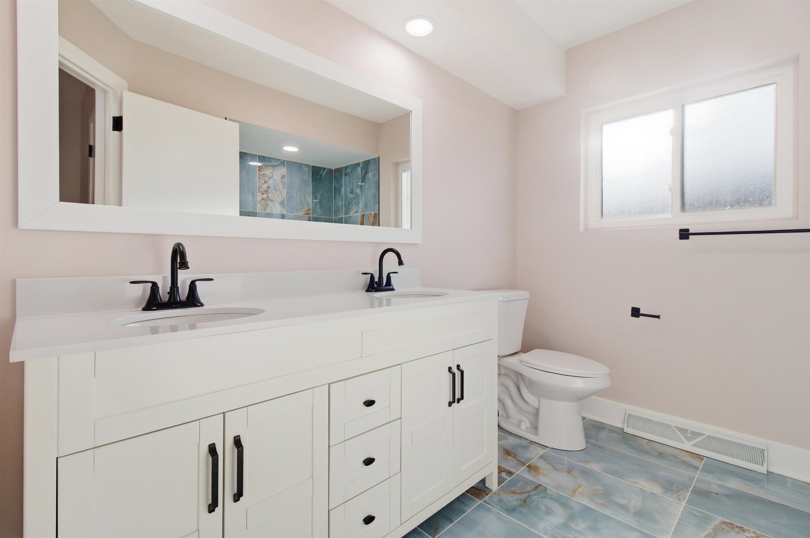 8444 Drake Avenue, Skokie, IL 60076