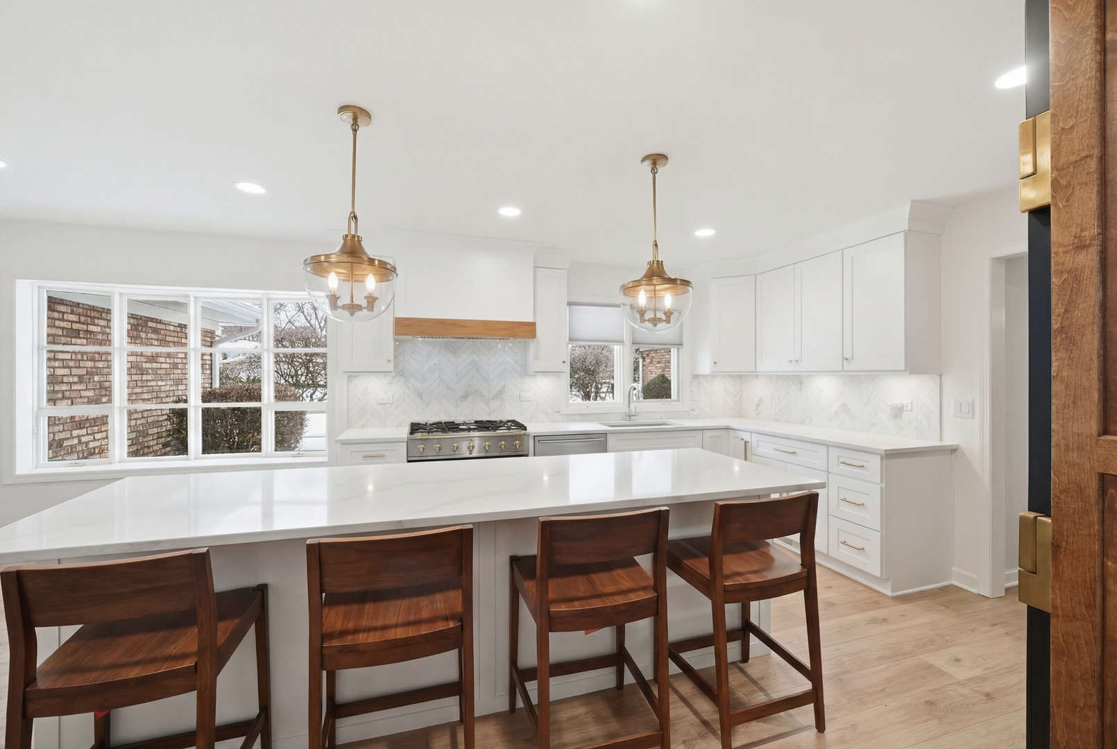 8 Concord Drive, Oak Brook, IL 60523