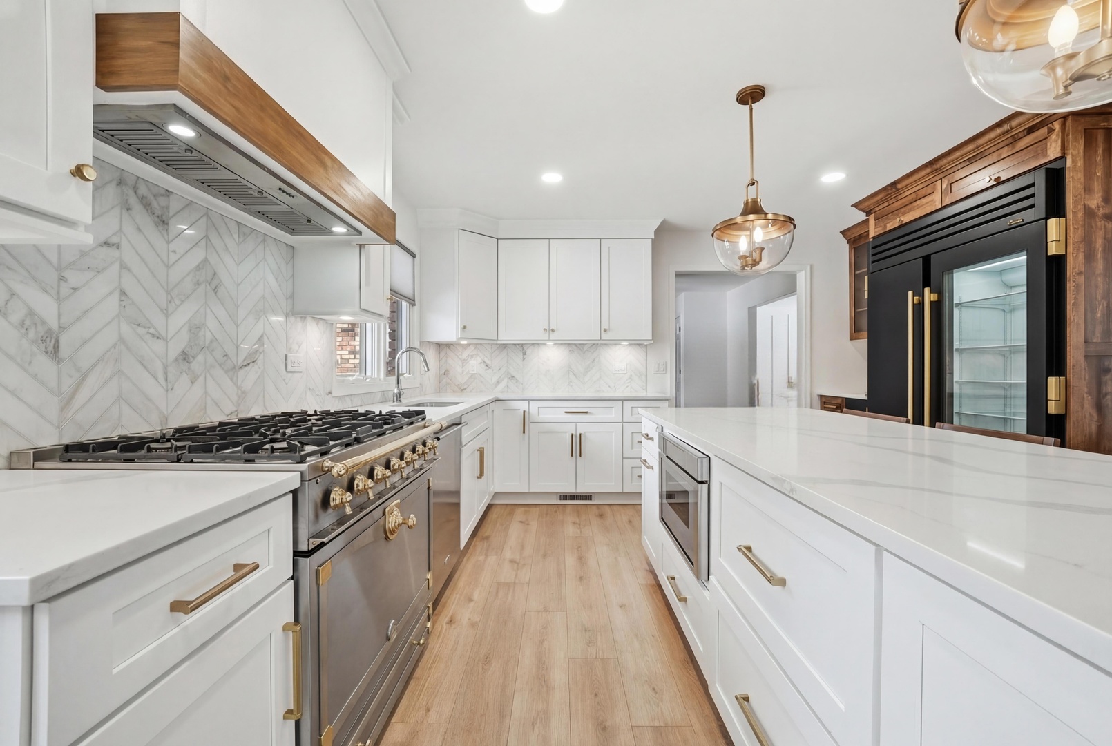 8 Concord Drive, Oak Brook, IL 60523