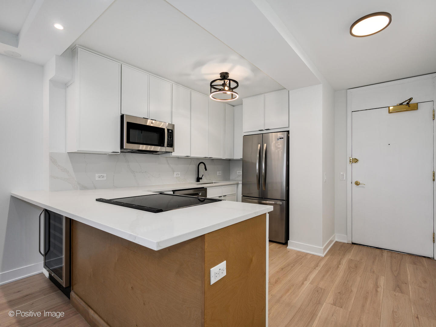 1560 N Sandburg Terrace #1609J, Chicago, IL 60610