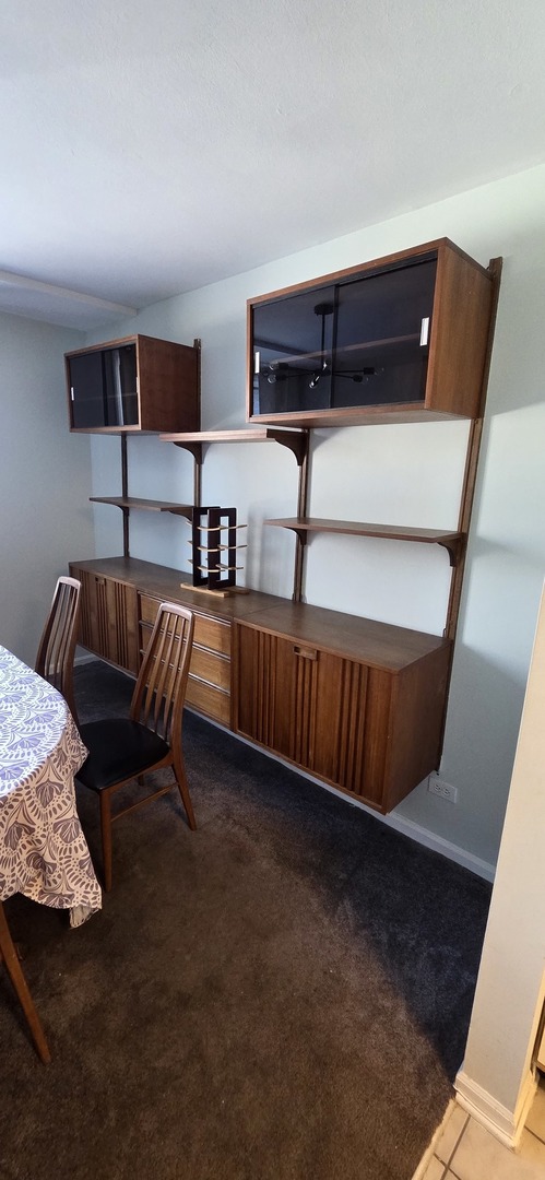 450 Raintree Court #2M, Glen Ellyn, IL 60137