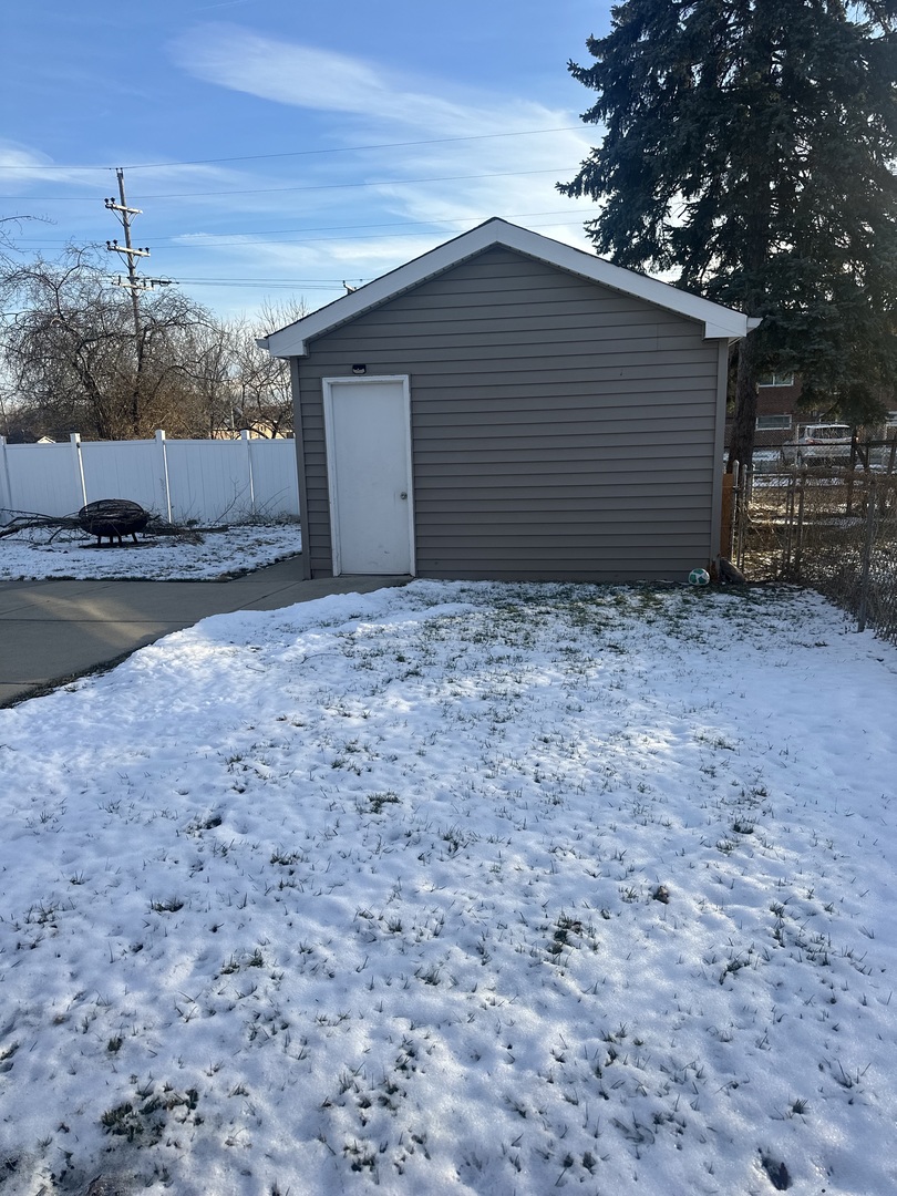 4001 W 90th Place, Hometown, IL 60456