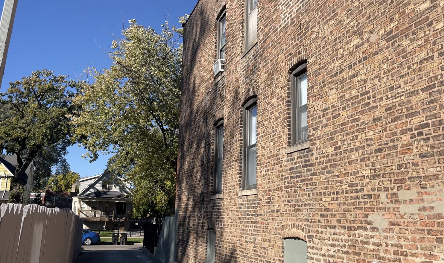 7619 S Saginaw Avenue, Chicago, IL 60649