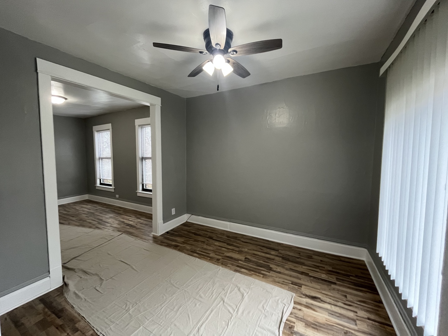 7619 S Saginaw Avenue, Chicago, IL 60649