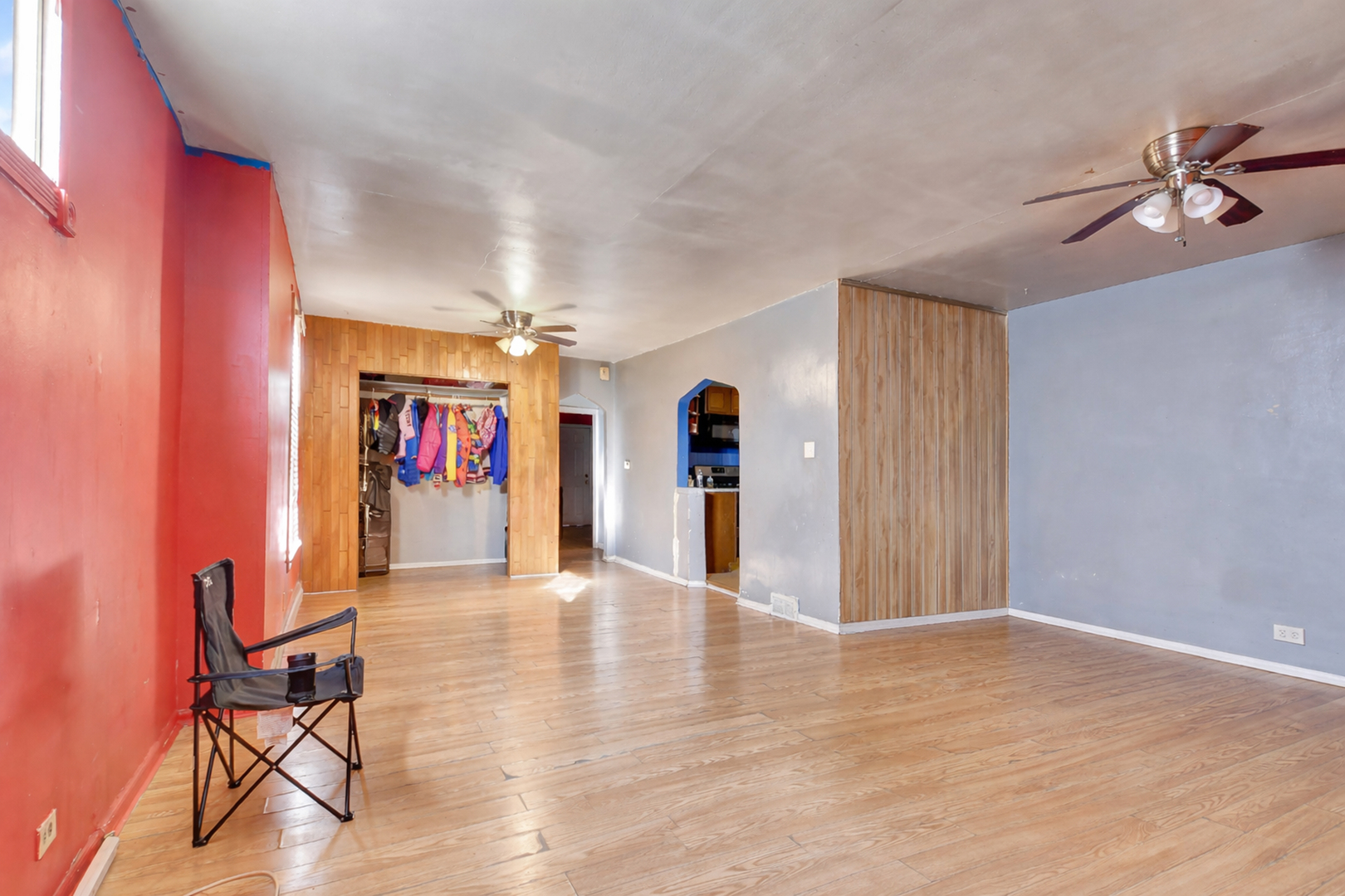 2528 Cochran Street, Blue Island, IL 60406