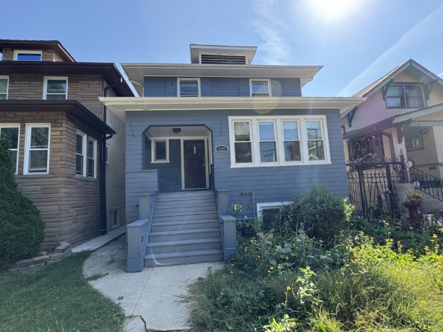 908 Clinton Avenue, Oak Park, IL 60304