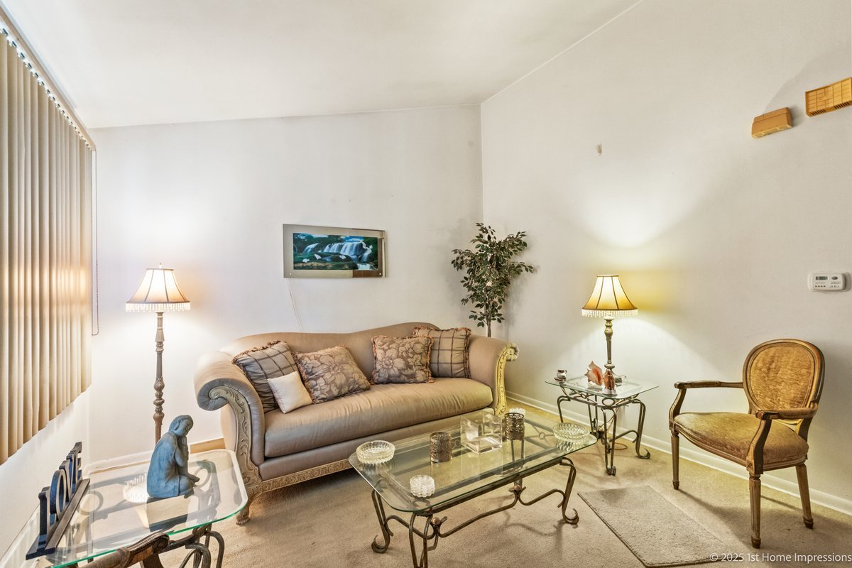 11555 S Peoria Street #A, Chicago, IL 60643