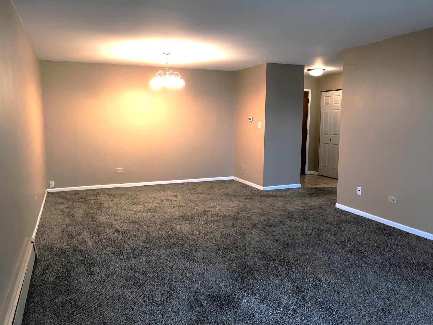 1331 S Finley Road #208, Lombard, IL 60148