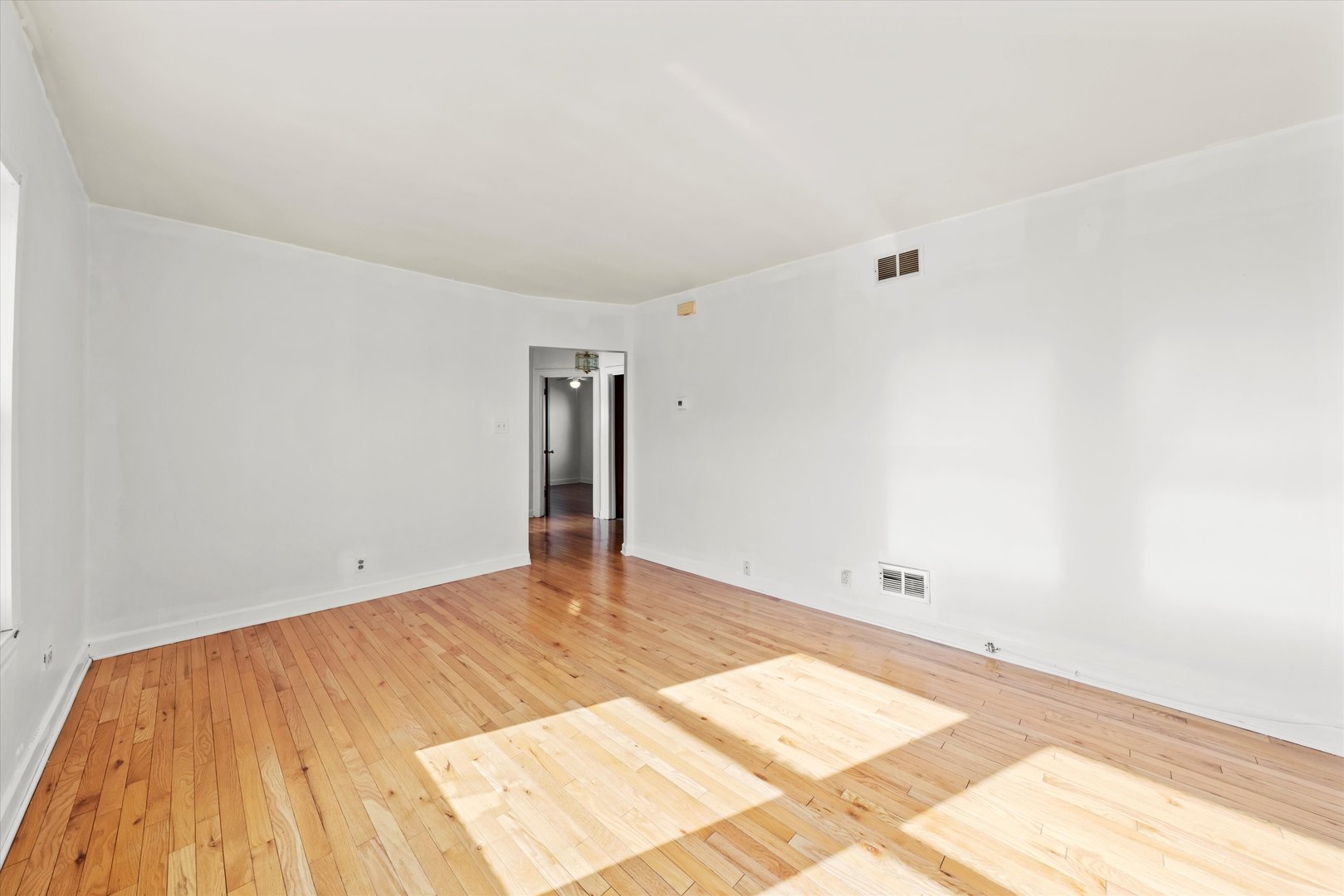 3556 S Ashland Avenue, Chicago, IL 60609