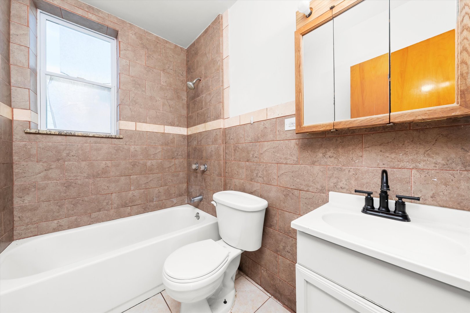 3556 S Ashland Avenue, Chicago, IL 60609