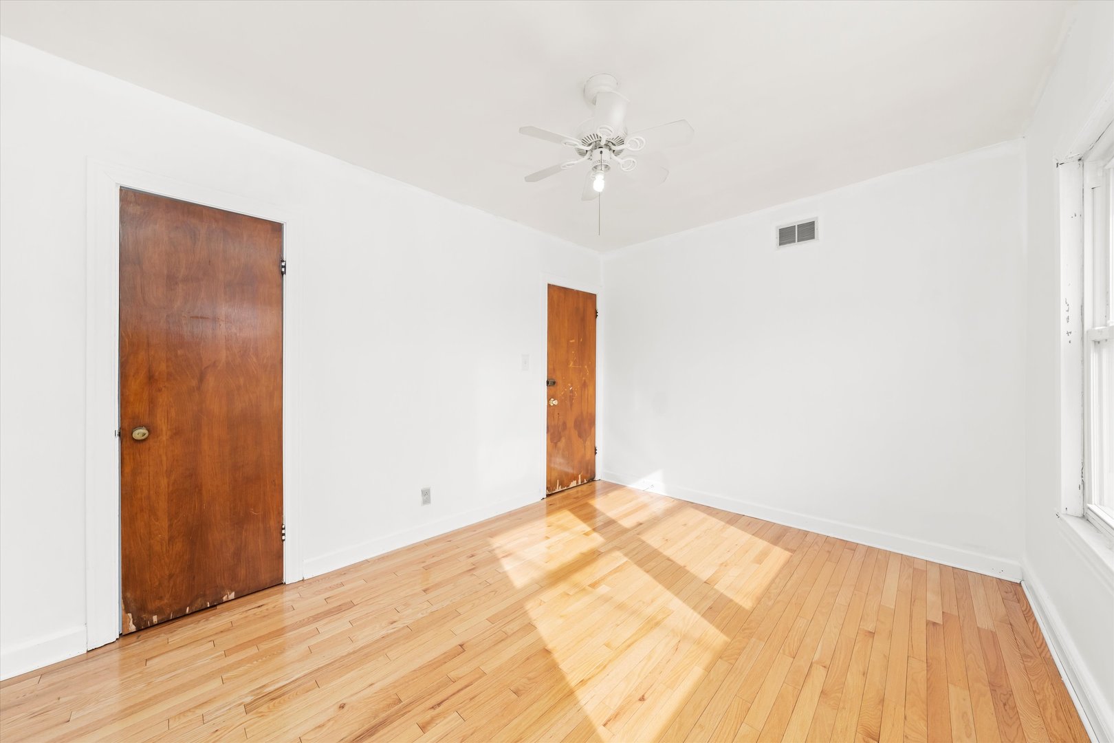 3556 S Ashland Avenue, Chicago, IL 60609