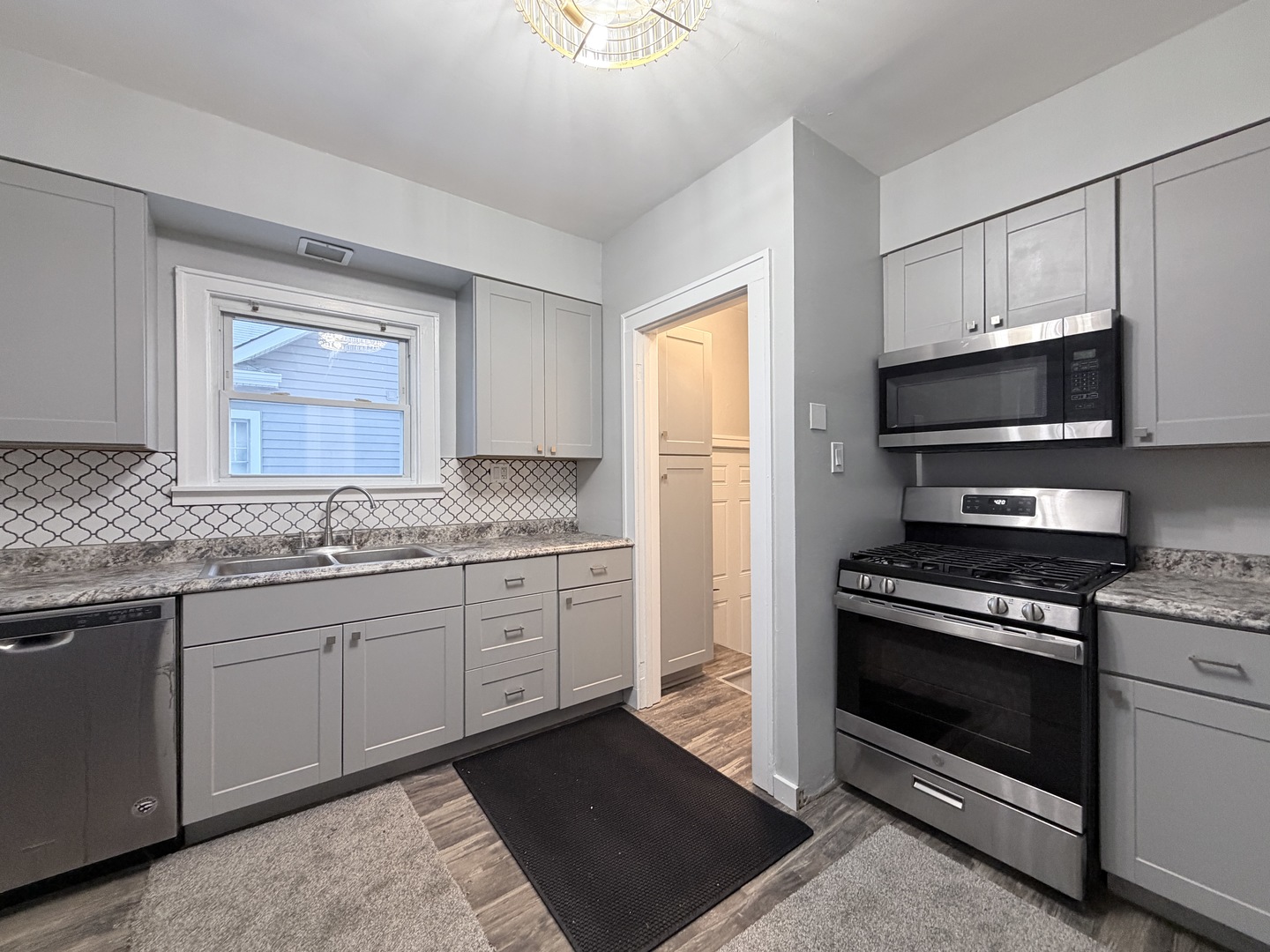 3751 Stella Boulevard, Steger, IL 60475