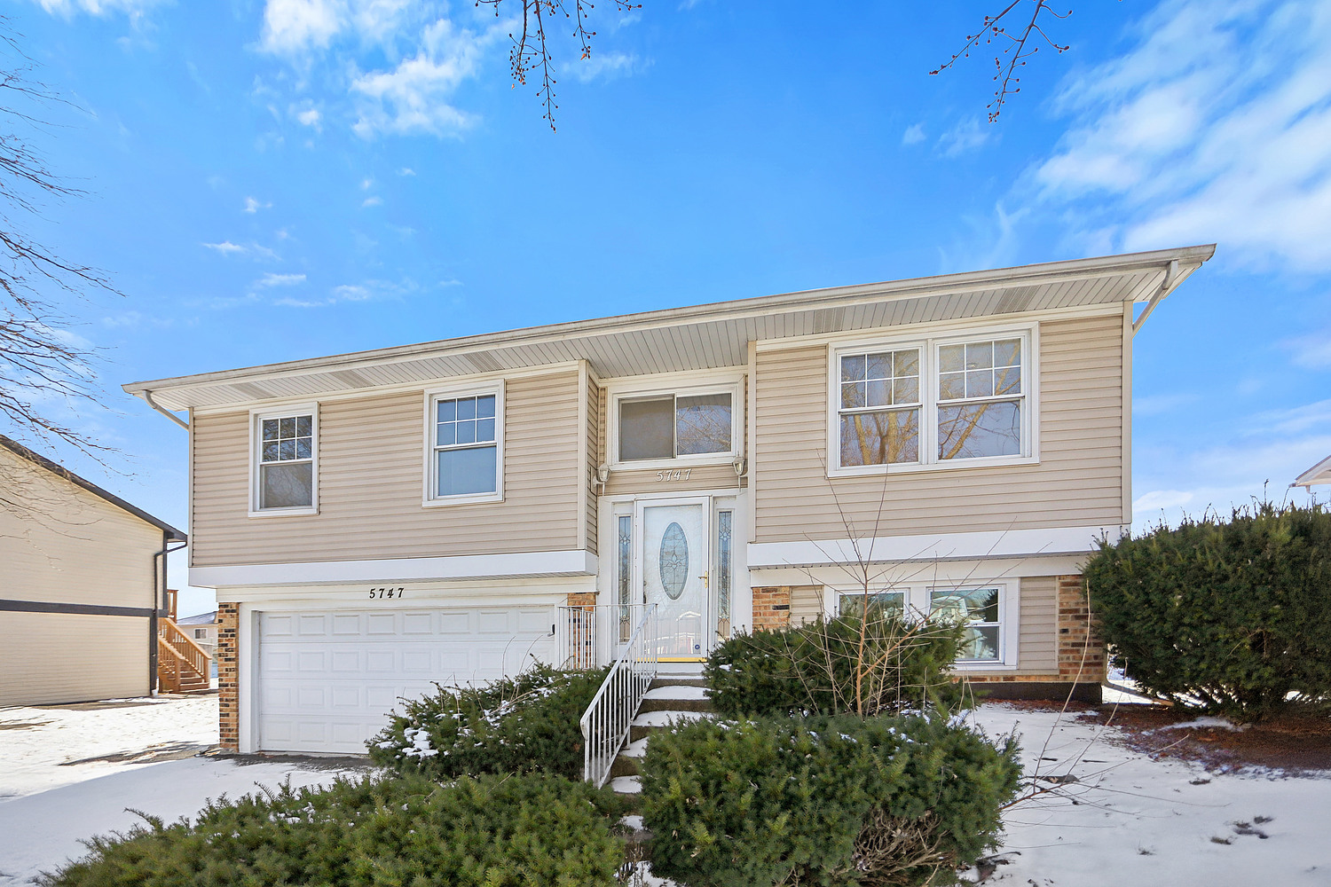 5747 Allemong Drive, Matteson, IL 60443