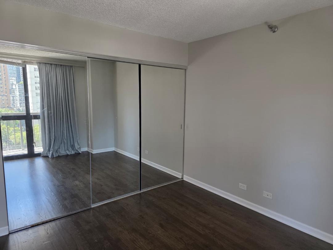 33 W Delaware Place #10G, Chicago, IL 60610