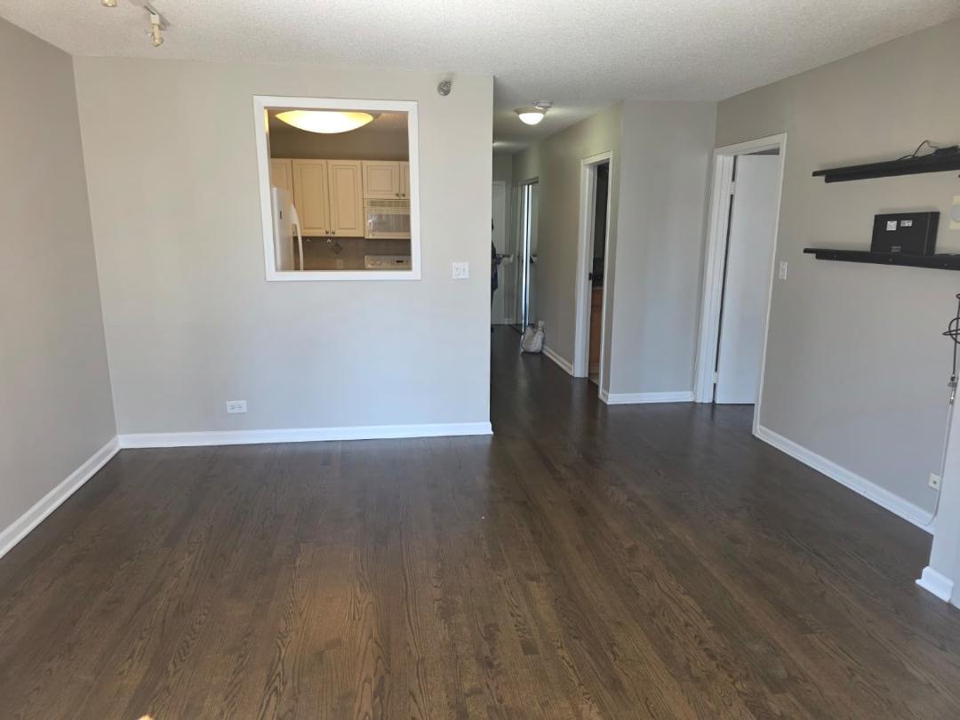 33 W Delaware Place #10G, Chicago, IL 60610