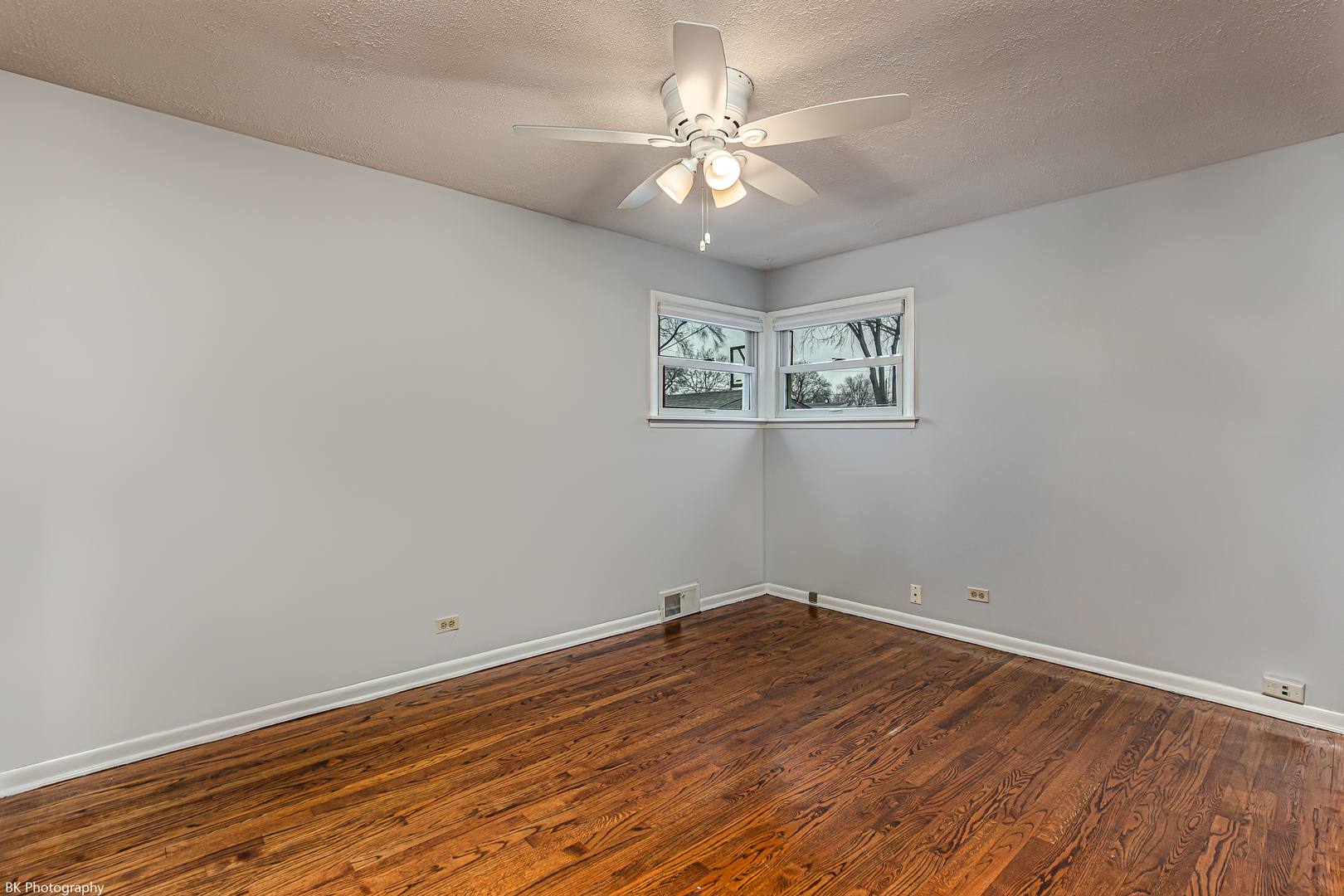 6645 Riverside Drive, Tinley Park, IL 60477