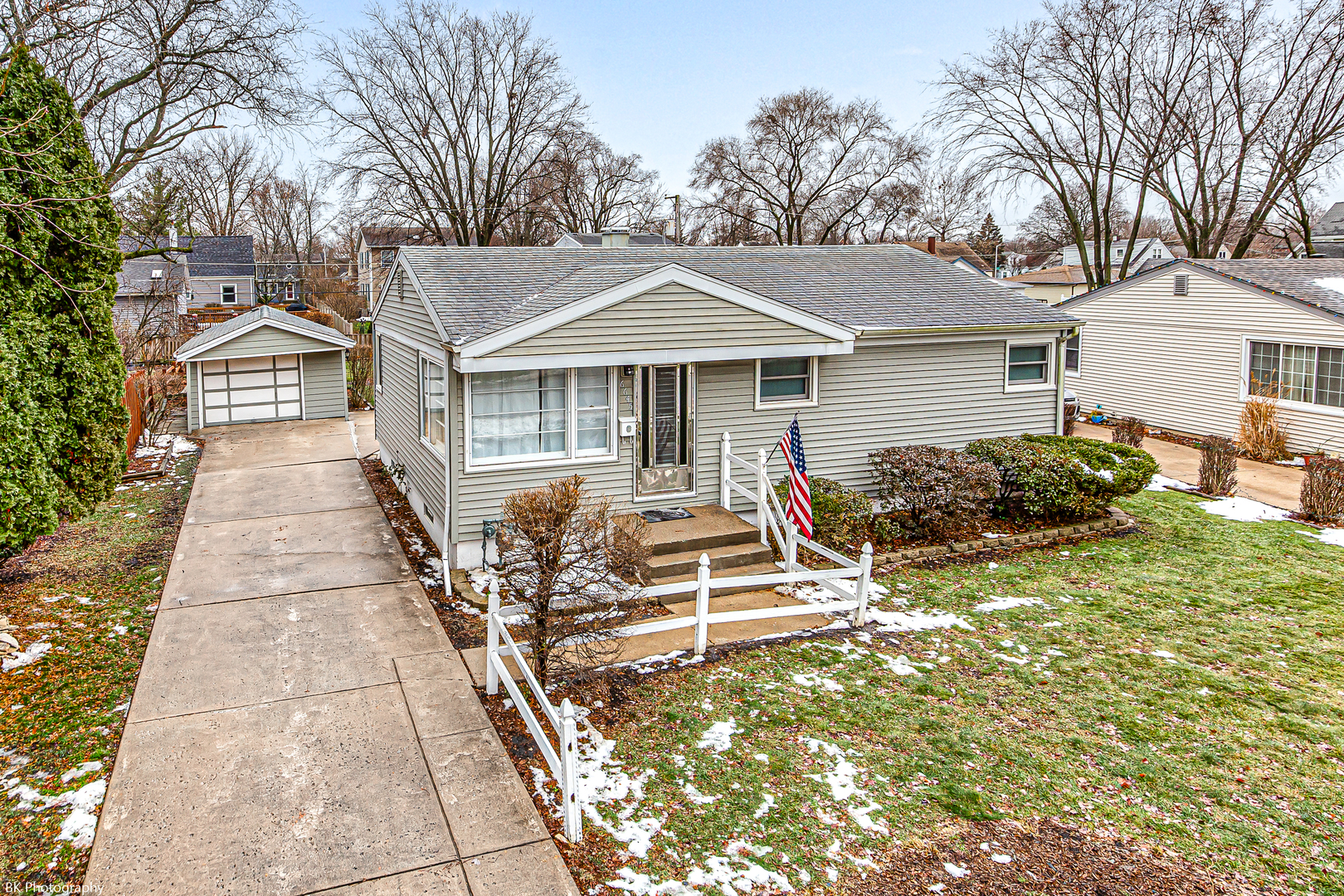 6645 Riverside Drive, Tinley Park, IL 60477