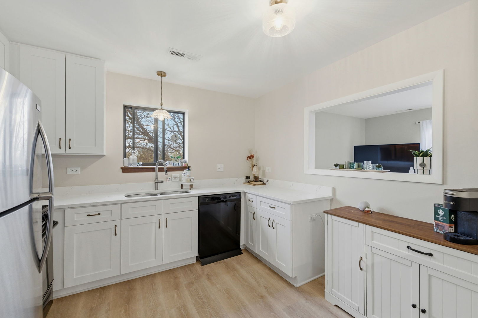 2238 Abbeywood Drive #F, Lisle, IL 60532