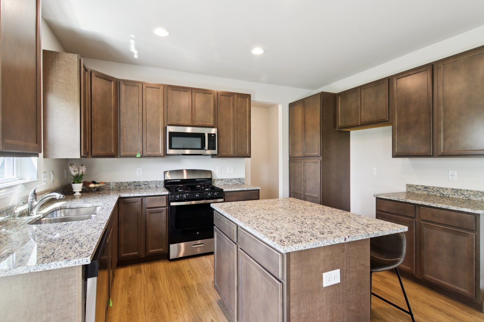 329 N. Aspen Drive, Cortland, IL 60112