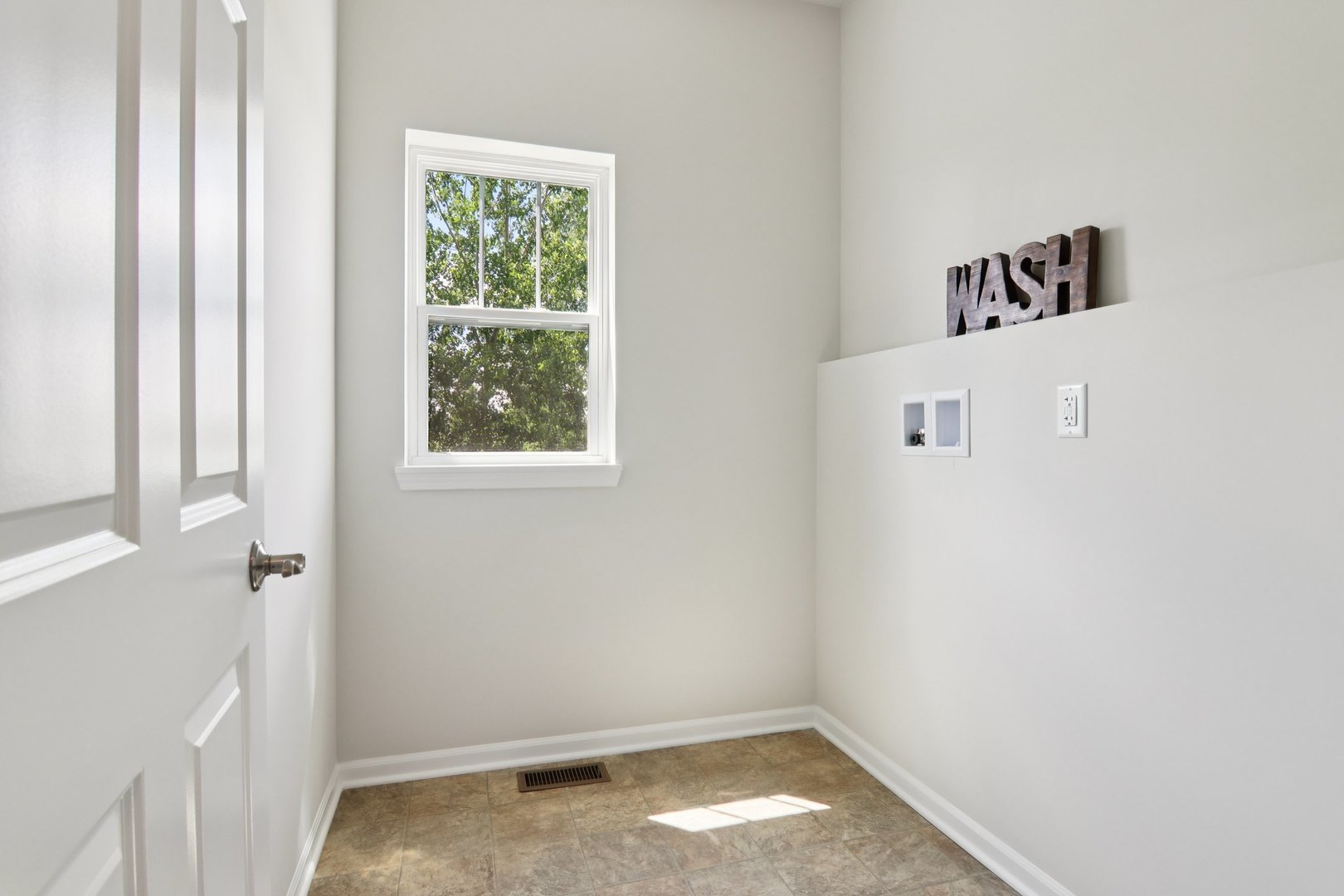 329 N. Aspen Drive, Cortland, IL 60112