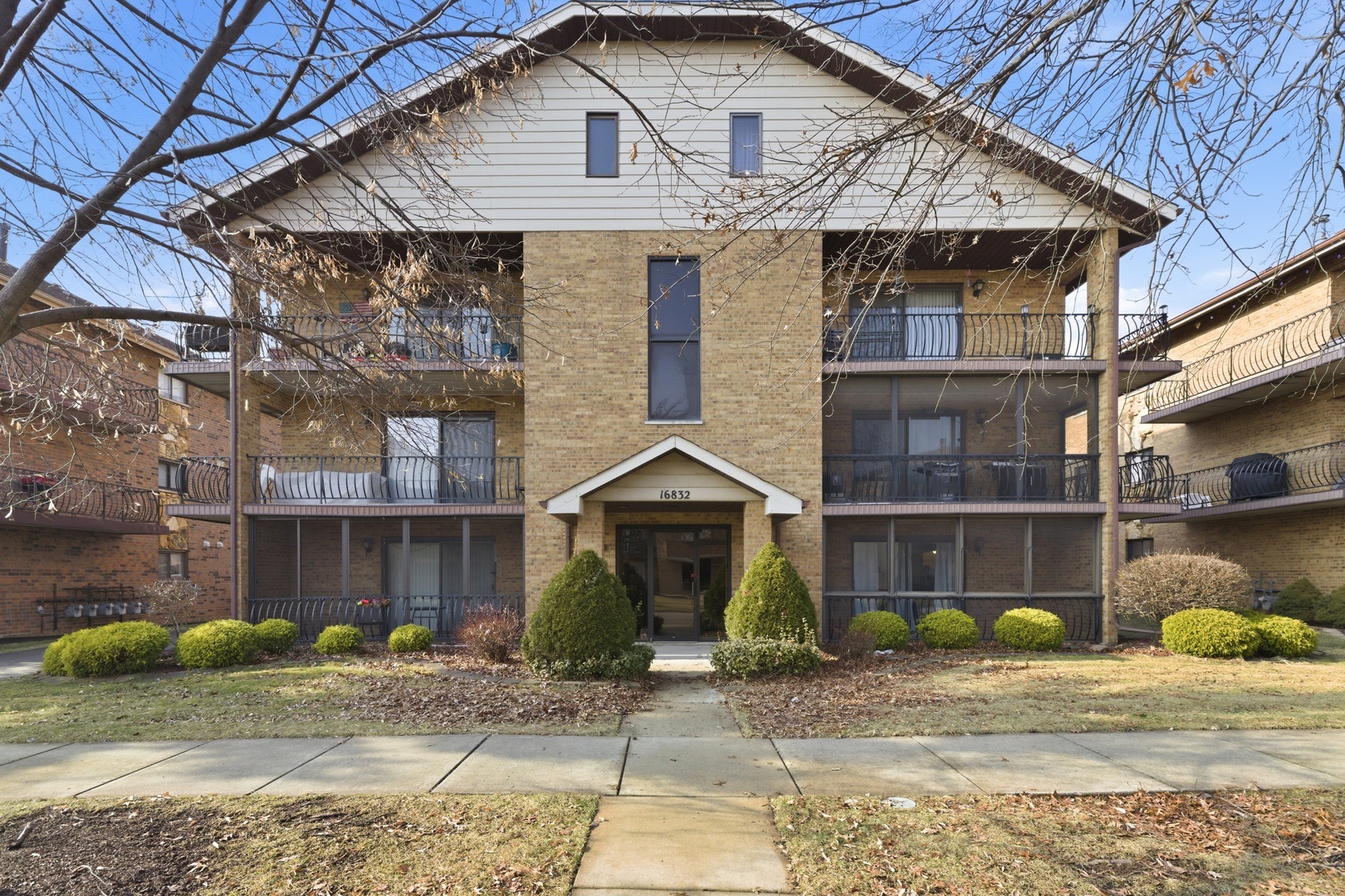16832 81st Avenue #1S, Tinley Park, IL 60477