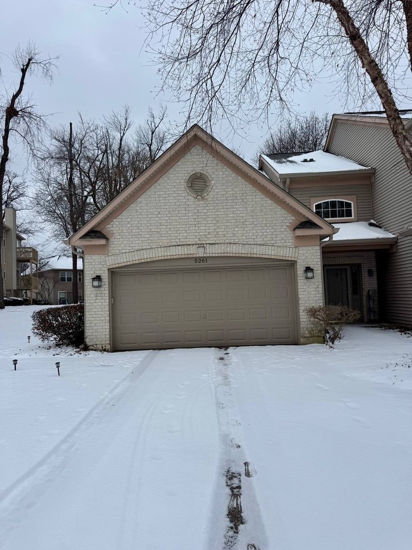 5261 Pebble Lane, Crystal Lake, IL 60012