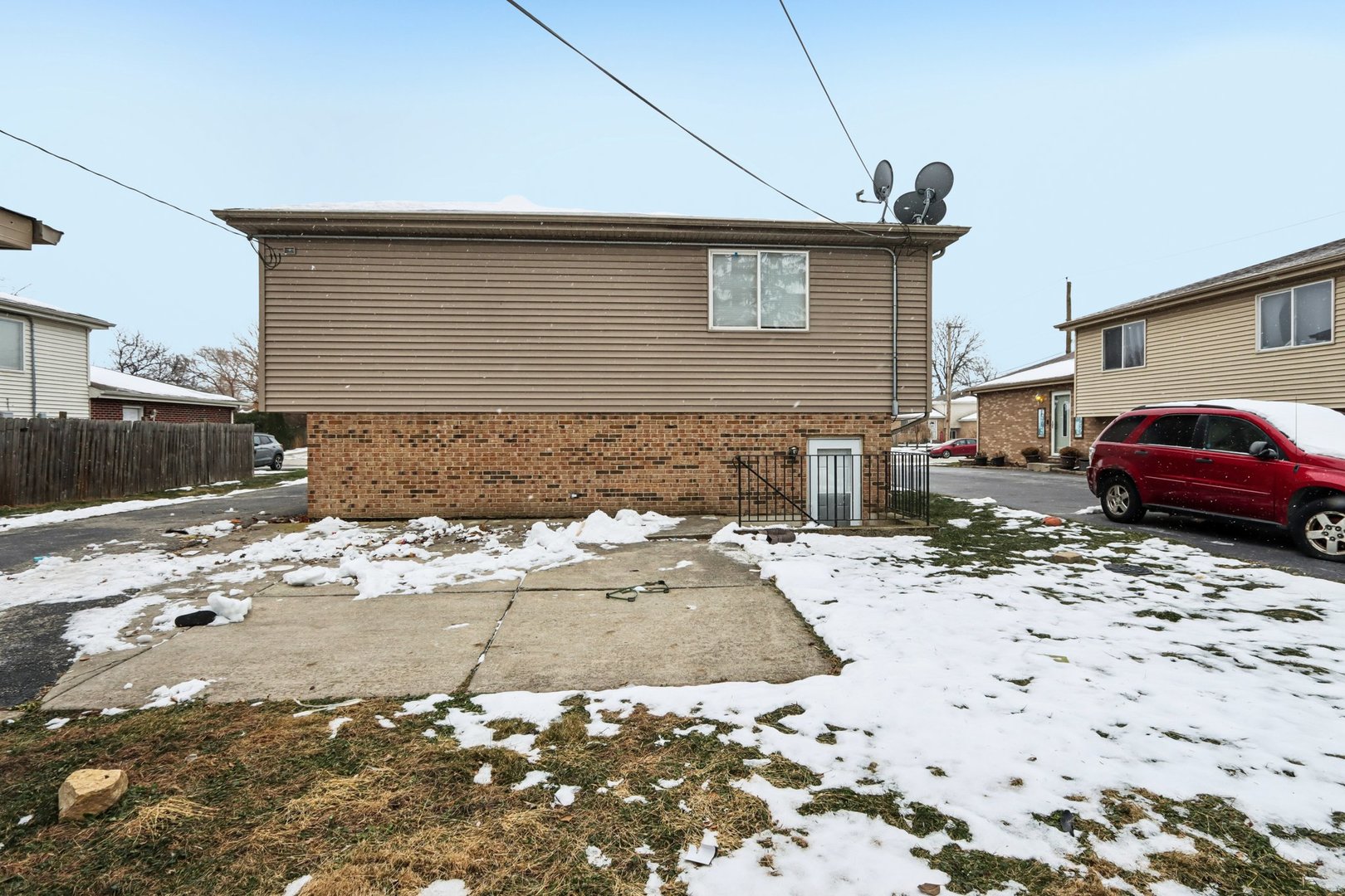 3348 Willow Lane, Markham, IL 60428