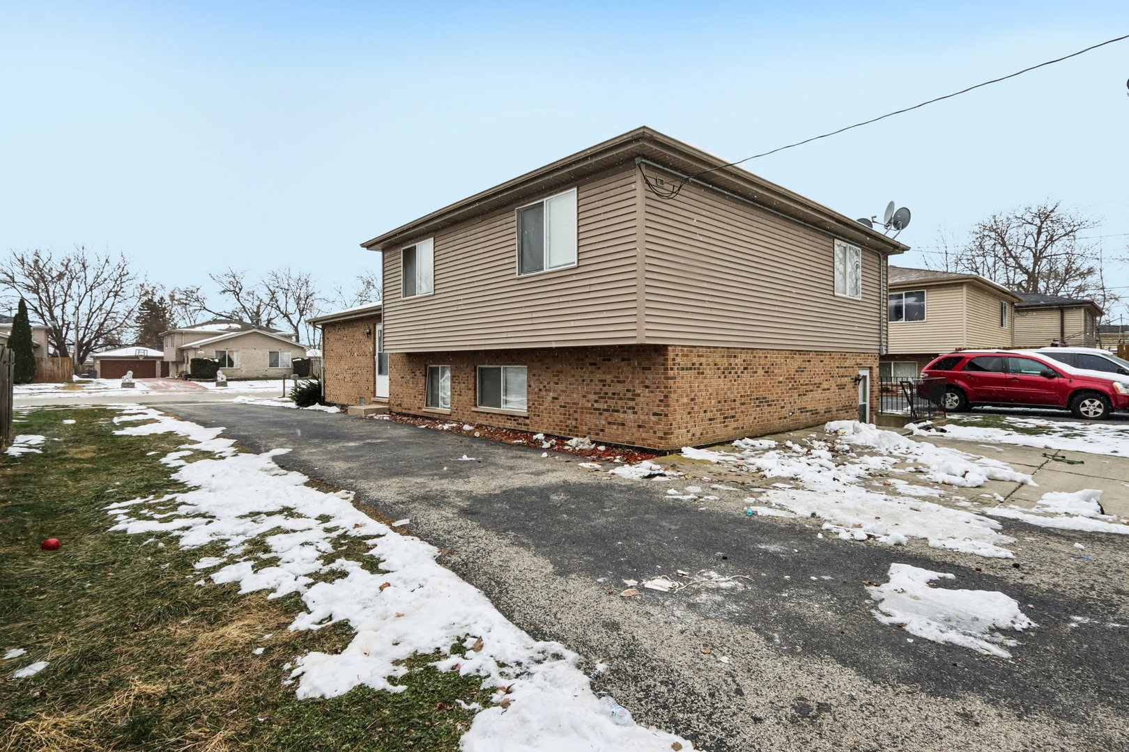 3348 Willow Lane, Markham, IL 60428